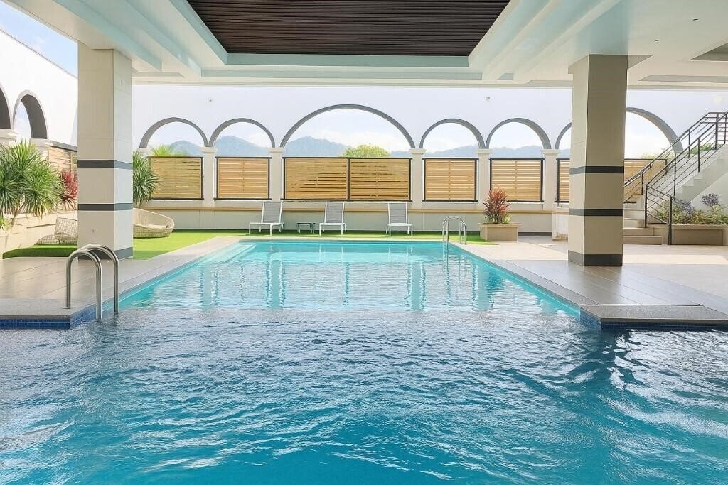 Отель Langkawi Seaview Hotel 3*