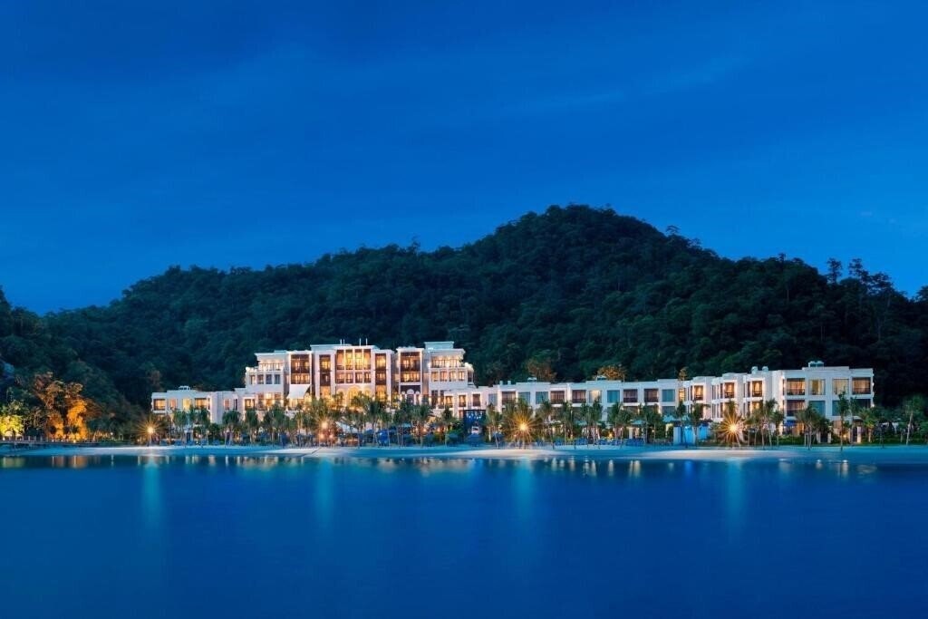 Отель St. Regis Langkawi 5*