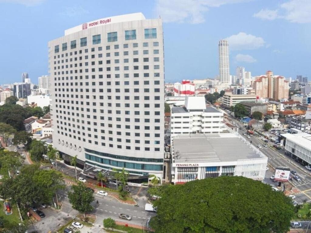 Отель Royal Hotel Penang 5*