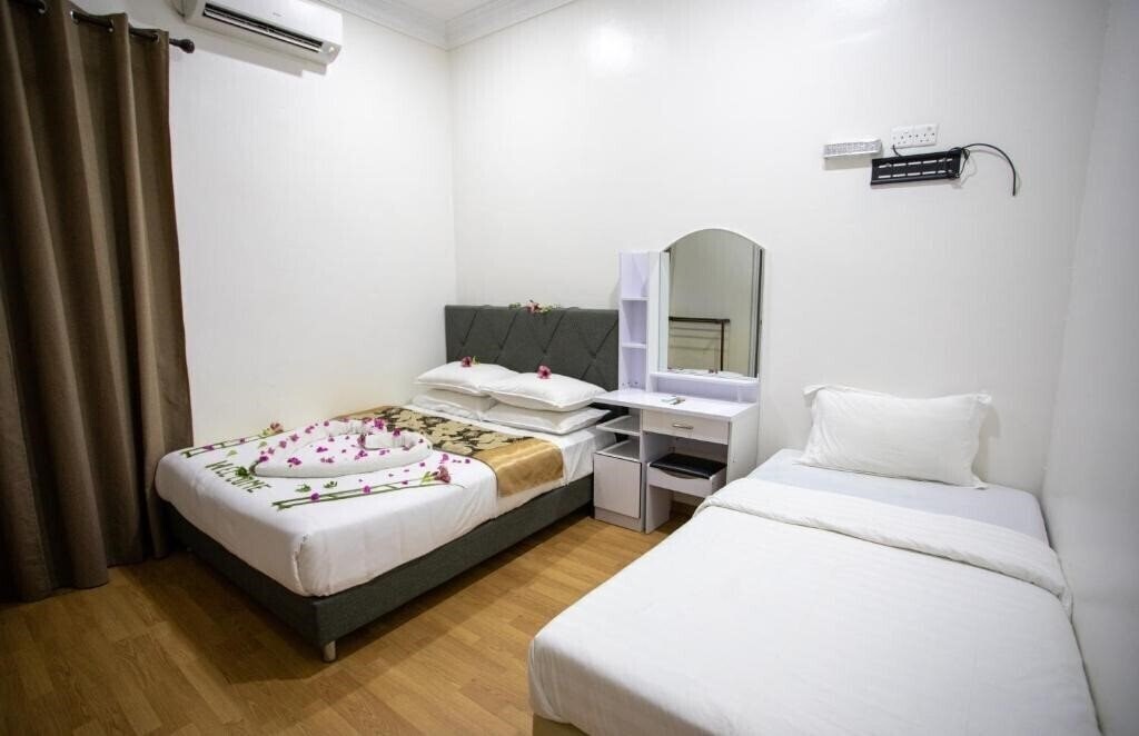 Изображение Ihaven Thulusdhoo Guest House 3*