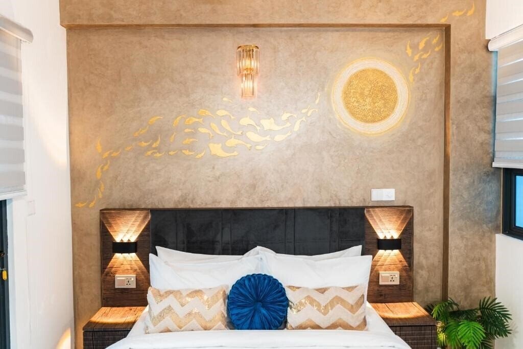 Фото Aina Residency 4*