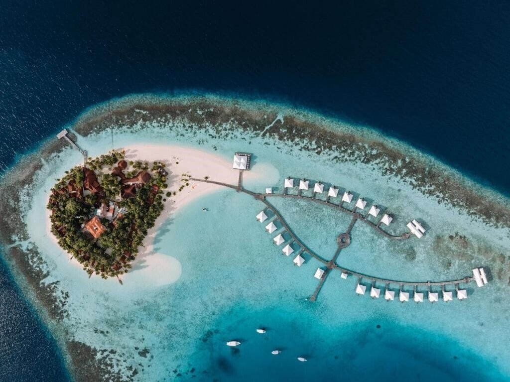 Отель Ananea Diamonds Athuruga 5*