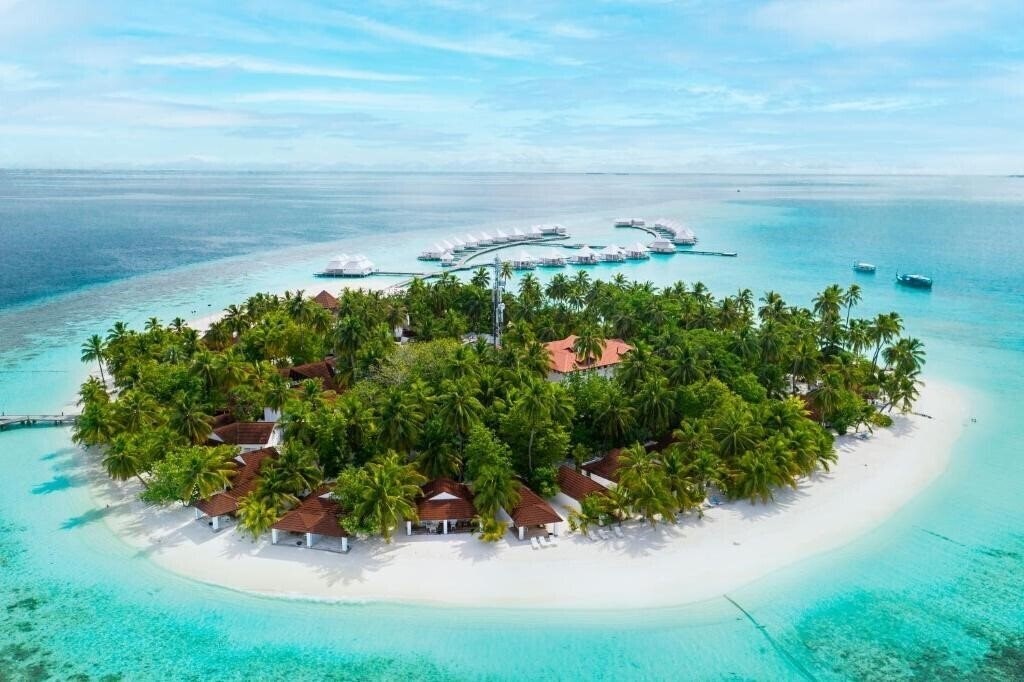 Фотография Diamonds Athuruga Beach & Water Villas 5*