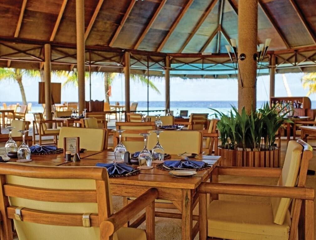 Фото Filitheyo Island Resort 4*