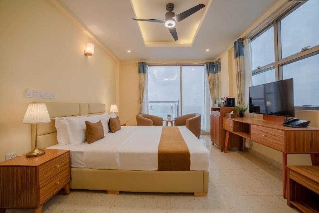 Отель Amber Beach Hotel 4*