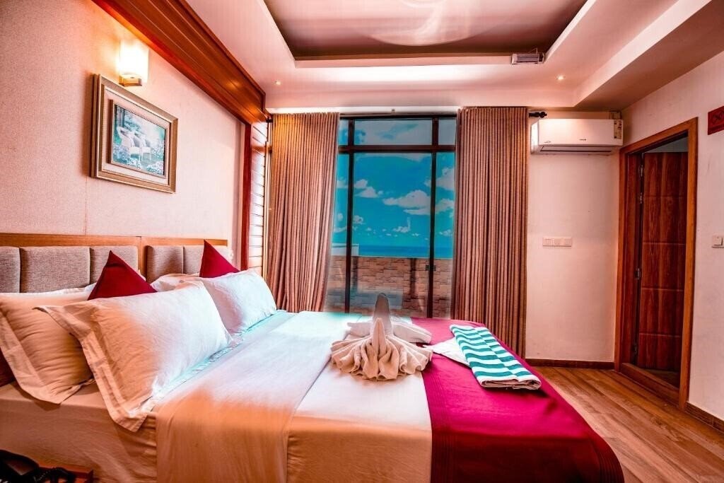 Отель Araamview Hotel Hulhumale 3*
