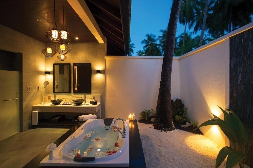 Фотография Atmosphere Kanifushi Maldives 5*