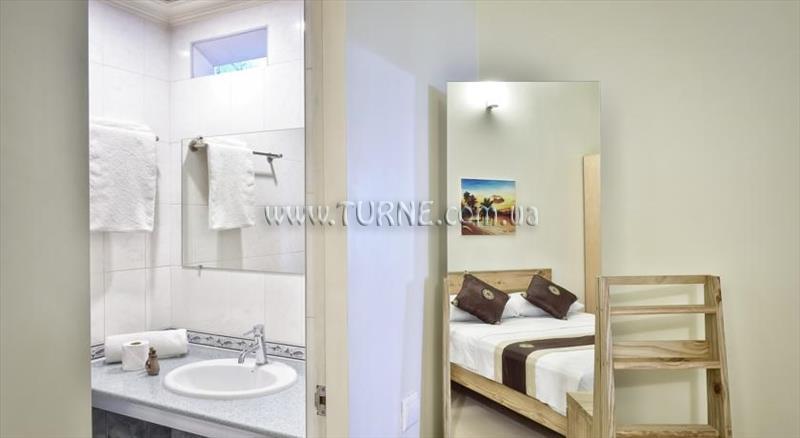 Фотография WhiteShell Beach Inn 2*