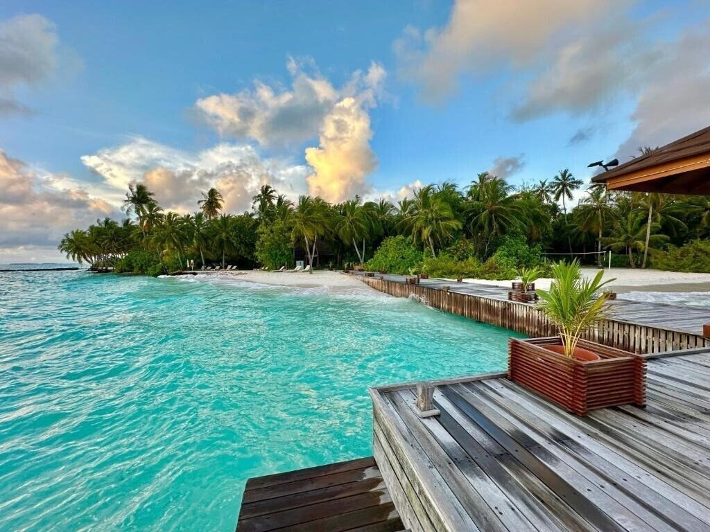 Фотография Fiyavalhu Maldives 4*