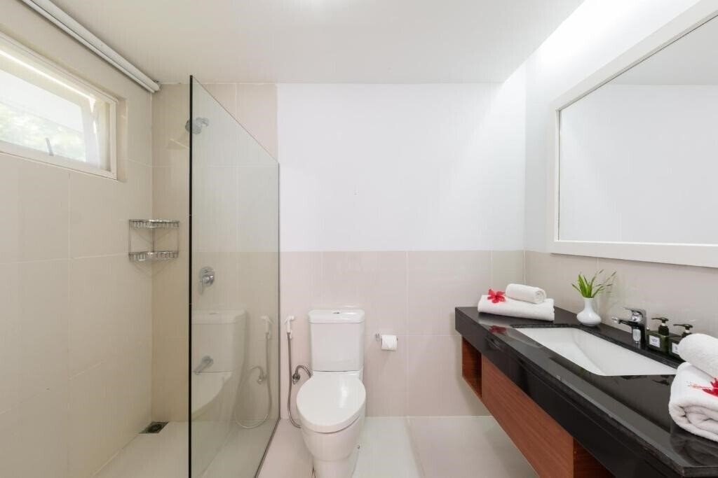 Фотография Equator Village 3*