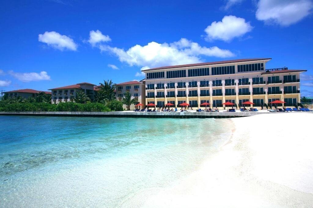 Отель Hulhule Island Hotel 4*