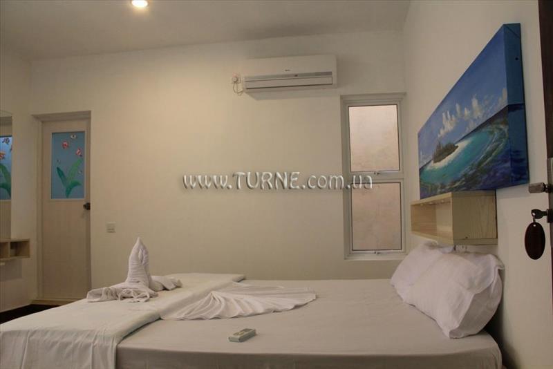 Отель Maafushi Inn 2*