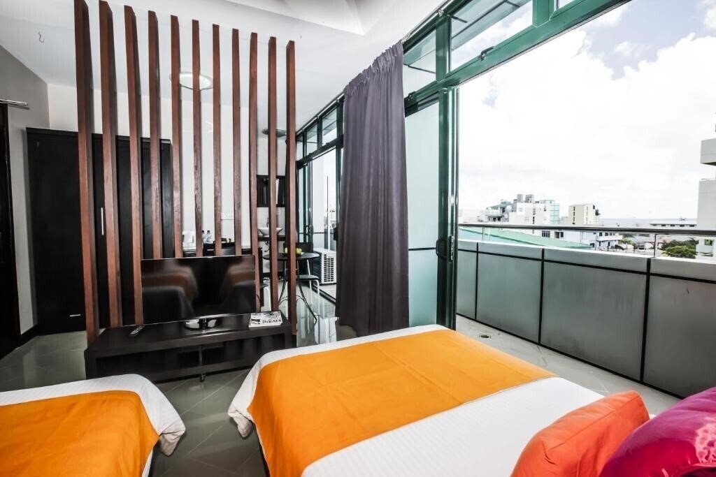 Фото Beehive Nalahiya 4*