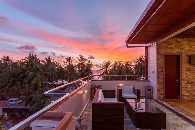 Отель Reveries Diving Village 4*