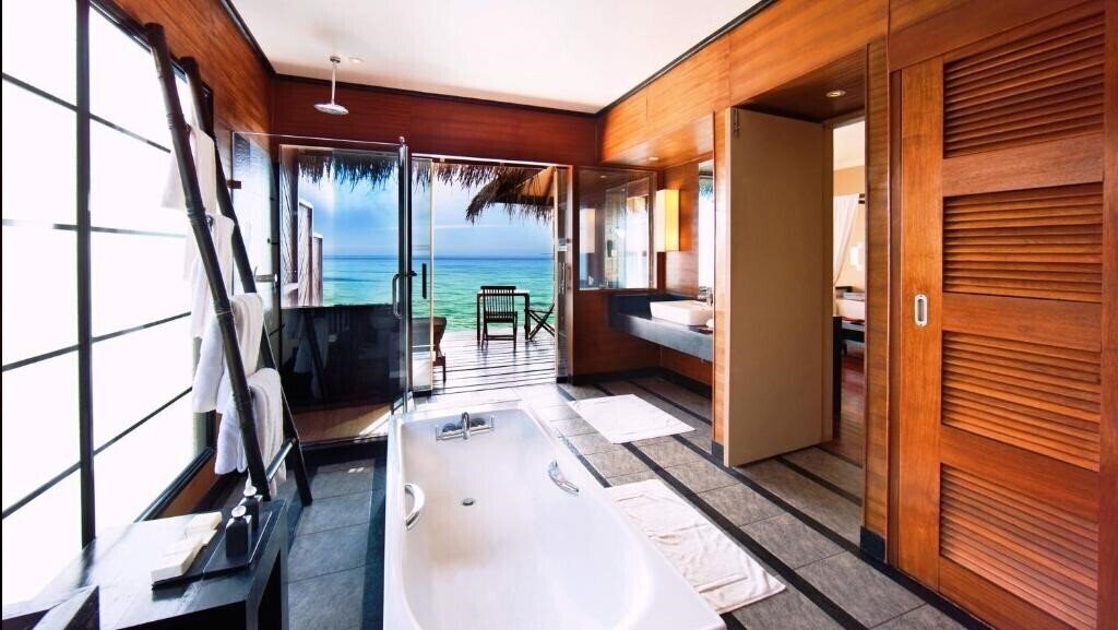 Фото Adaaran Select Hudhuran Fushi 4*
