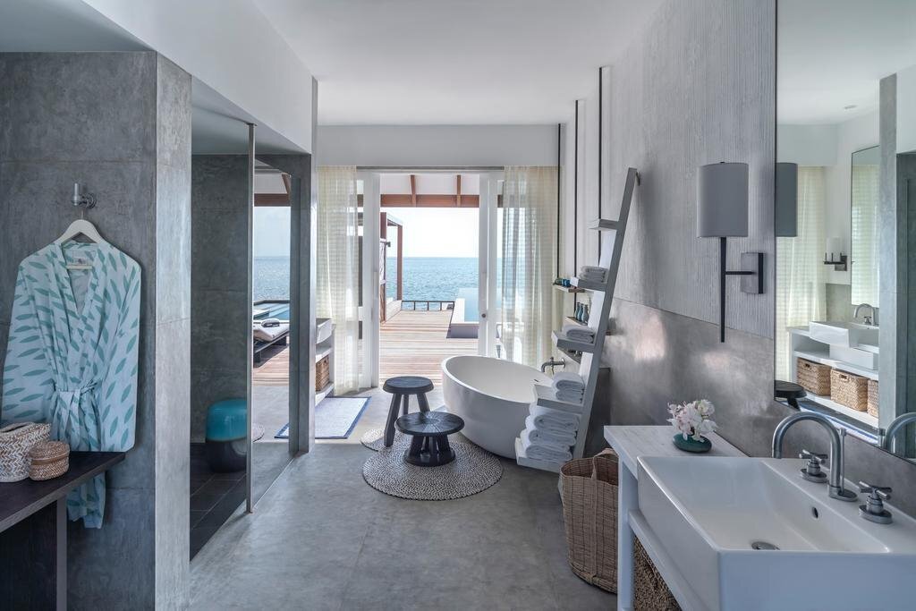 Фотография Four Seasons Explorer 5*