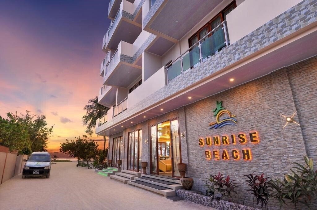 Отель Sunrise Beach Guest House 3*