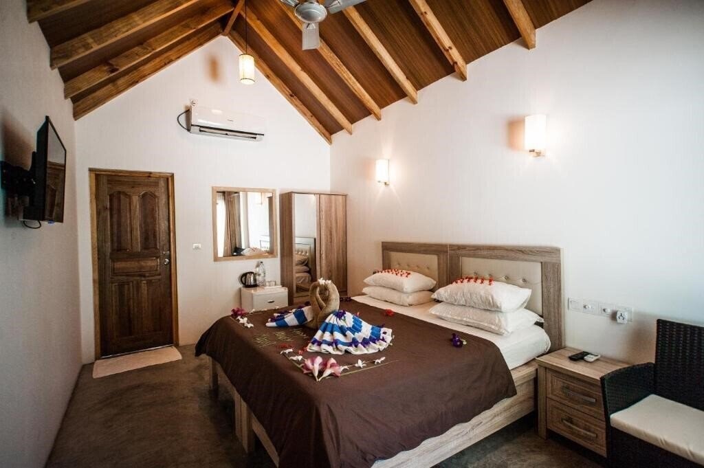 Фото Holiday Cottage Guest House 3*