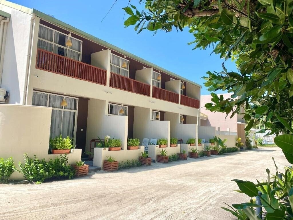 Отель Tme Retreat Dhigurah 3*