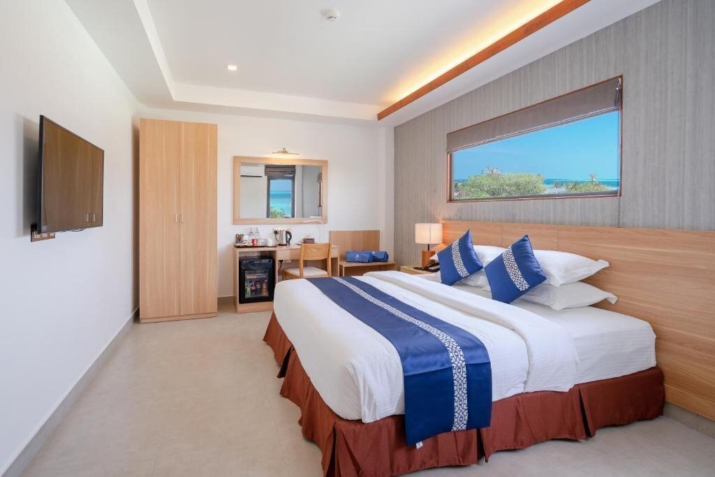 Фото Ayala Oceanview Maldives 4*