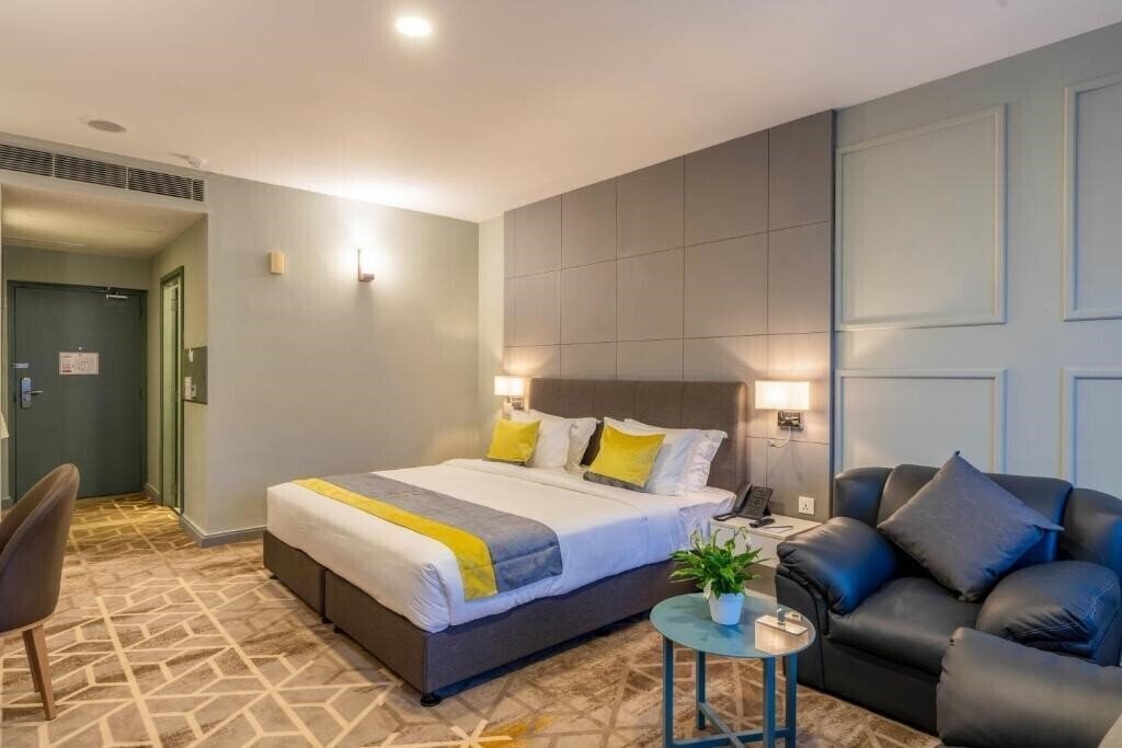 Фотография Manhattan Business Hotel 4*