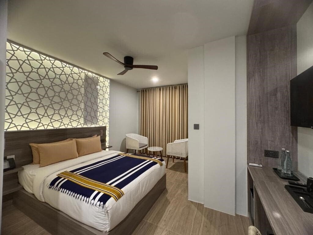 Картинка Avyanna Gulhi Beach Hotel Guest House 3*