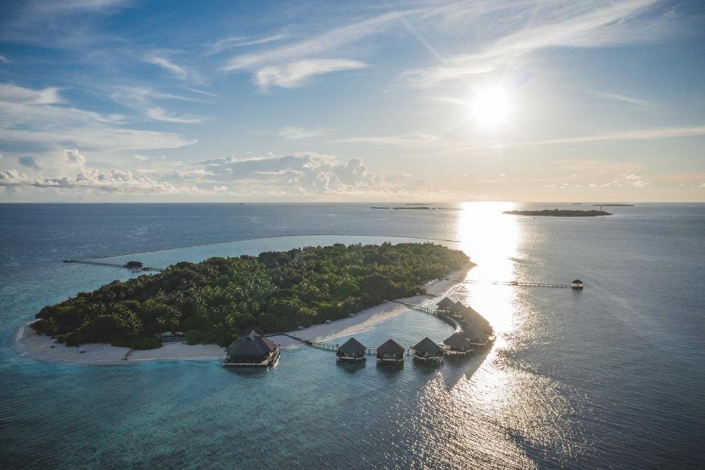 Картинка Adaaran Prestige Water Villas At Meedhupparu 5*