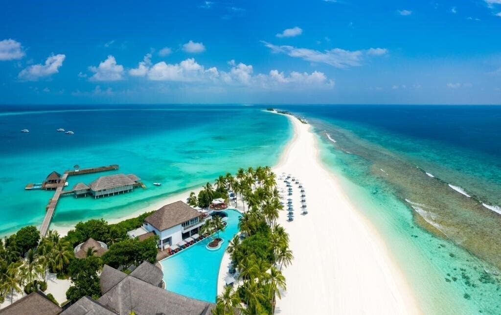 Отель Finolhu Maldives 5*