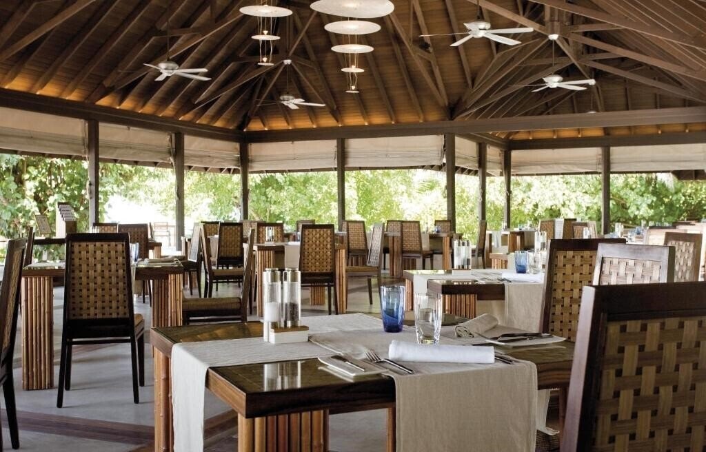 Изображение Coco Bodu Hithi 5*