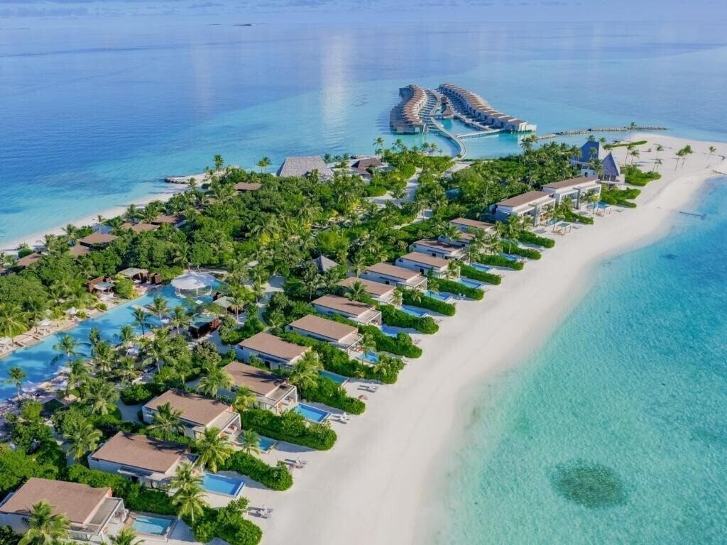 Фотография Kuda Villingili Resort Maldives 5*