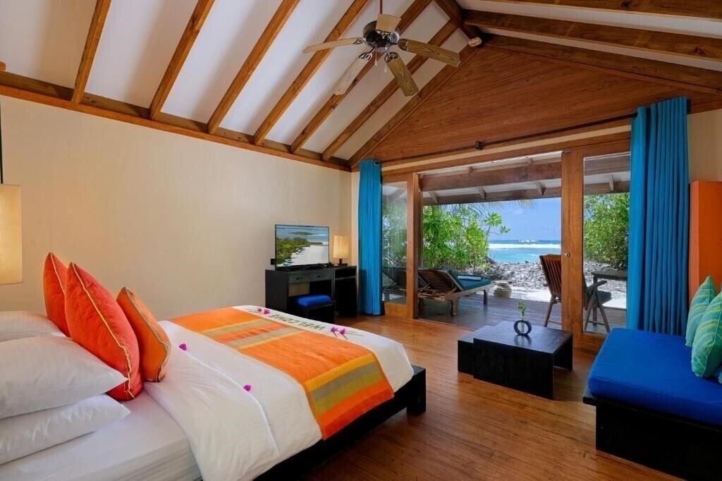 Фото Canareef Resort Maldives 4*