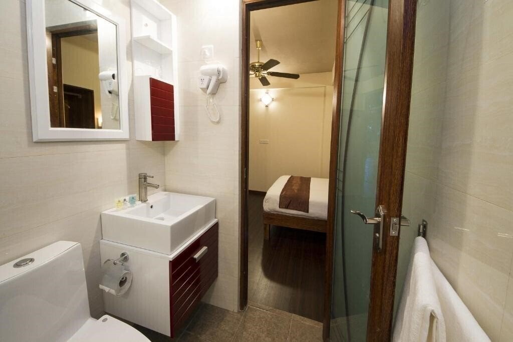 Фотография Tropic Tree Maldives 3*