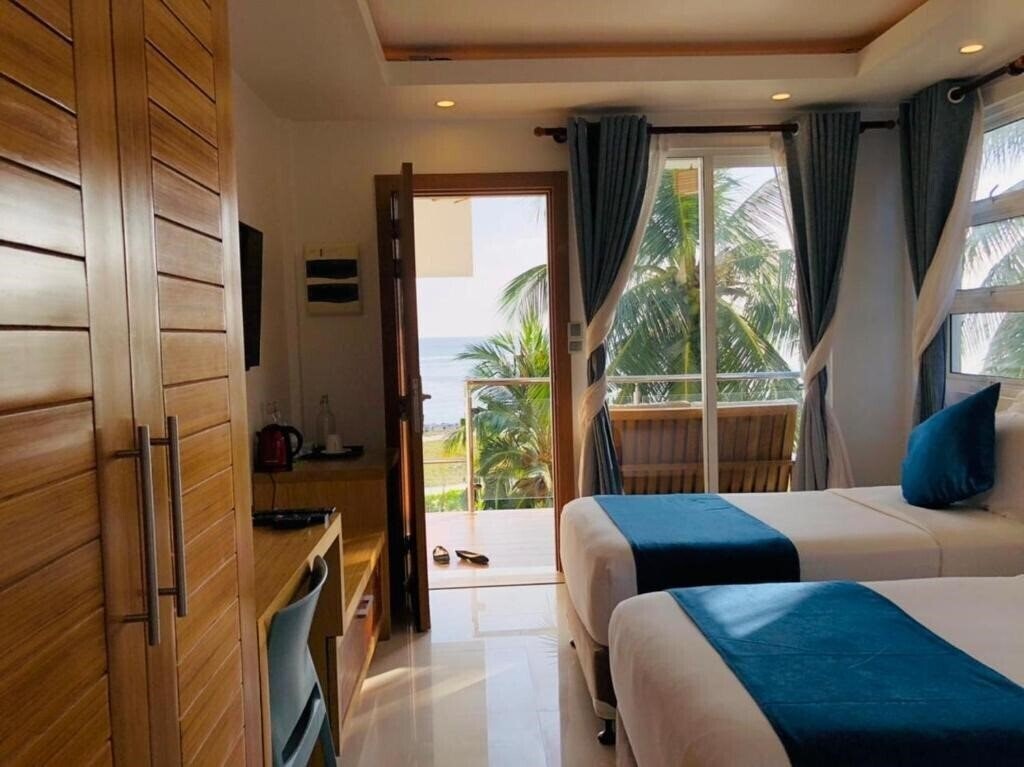 Картинка Reef Edge Thulusdhoo Guest House гостиный двор