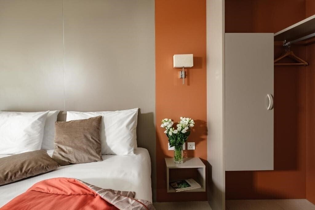 Фотография Mayflower Hotel 3*