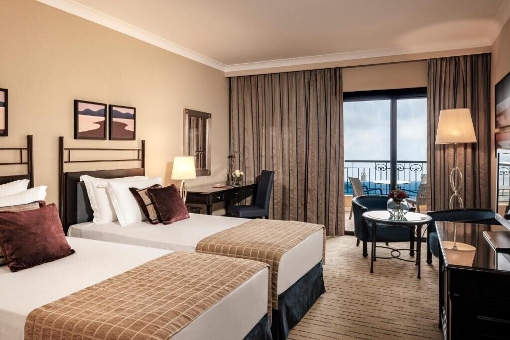 Фото Corinthia Hotel St George's Bay 5*