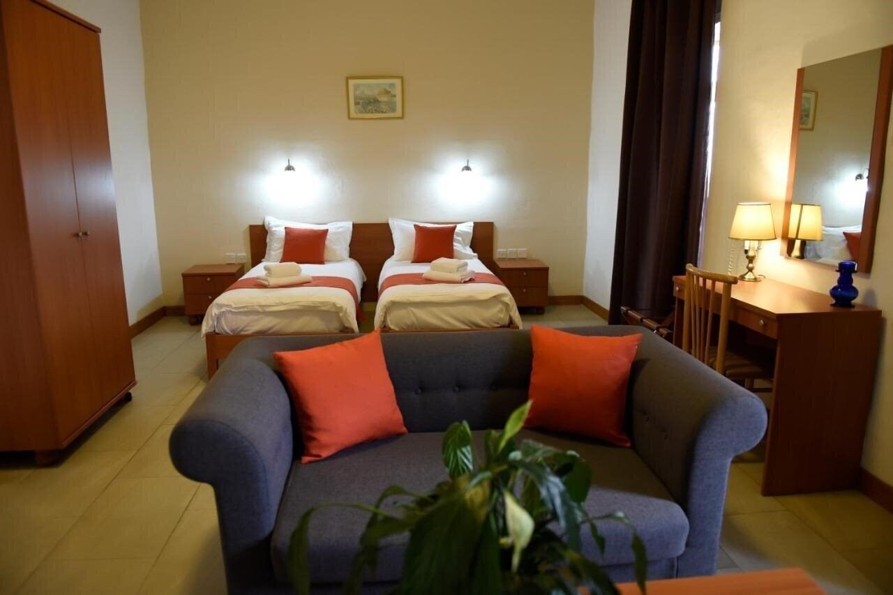 Картинка British Hotel 2*