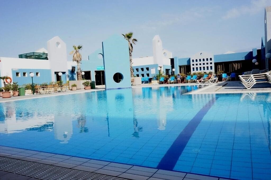 Фотография The Park Suites 3*