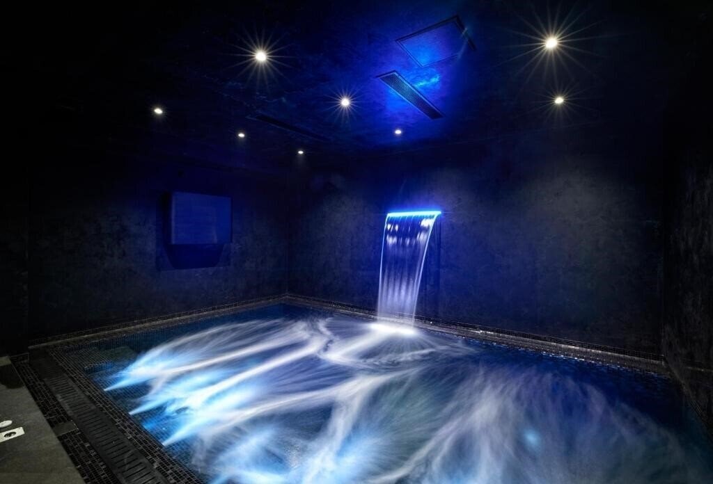 Изображение H Hotel 4*