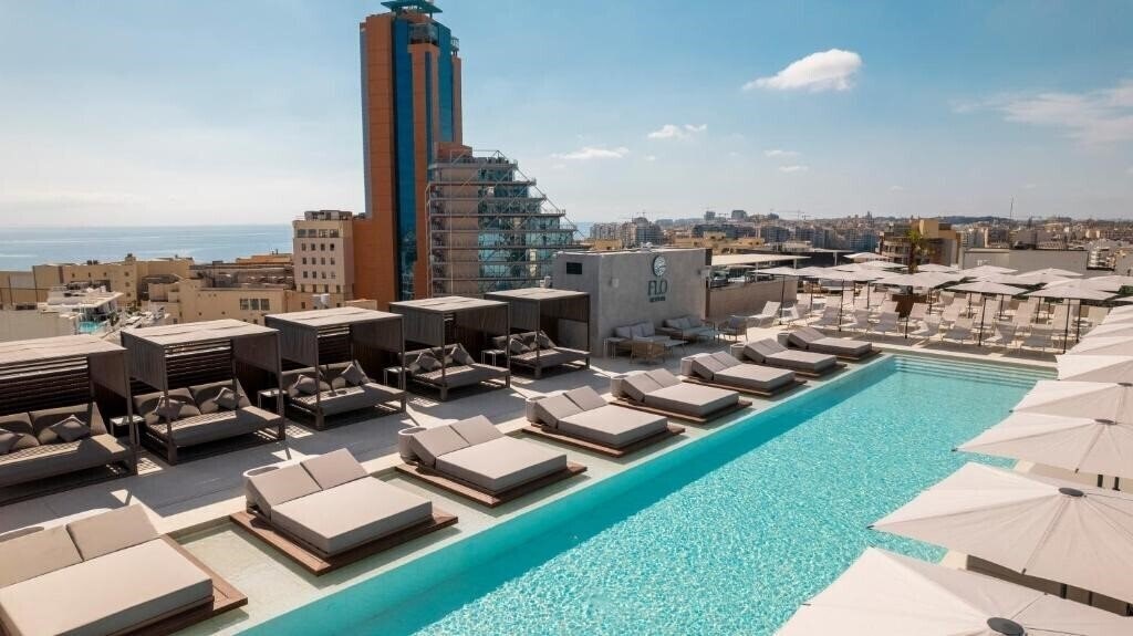 Фотография The Londoner 3*