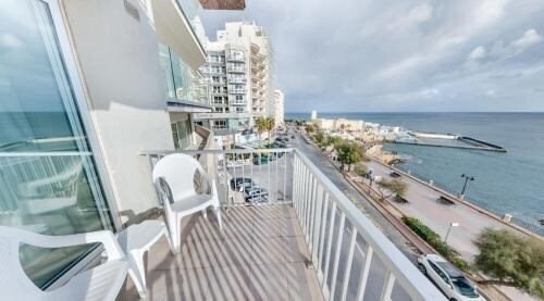 Фотография Sliema Chalet Hotel 3*