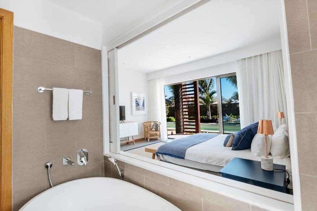 Фото Mythic Suites & Villas вилла