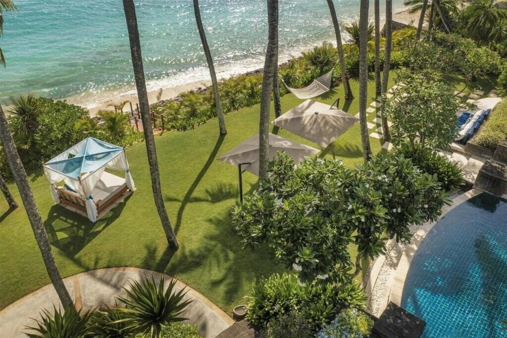 Фотография One & Only Le Saint Geran 5*