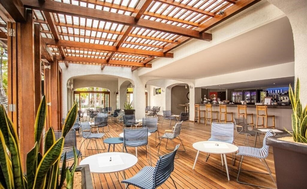 Картинка Mauricia Beachcomber Resort & SPA 4*