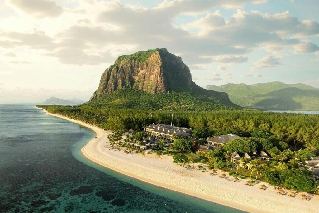 Фотография The St. Regis Le Morne Resort 5*