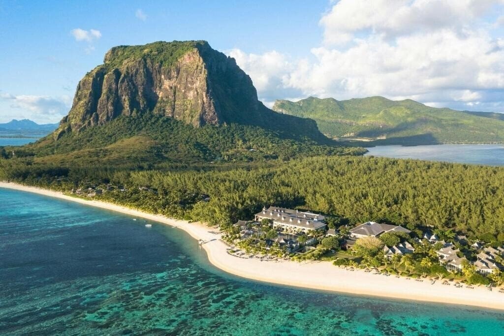 Изображение The St. Regis Le Morne Resort 5*