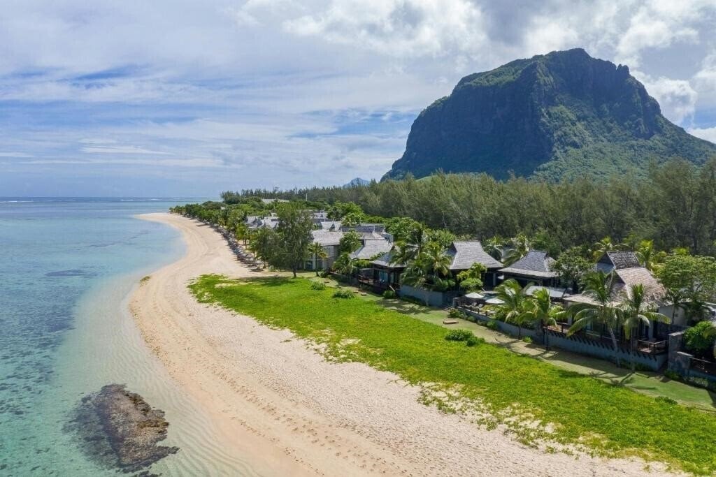 Картинка The St. Regis Le Morne Resort 5*