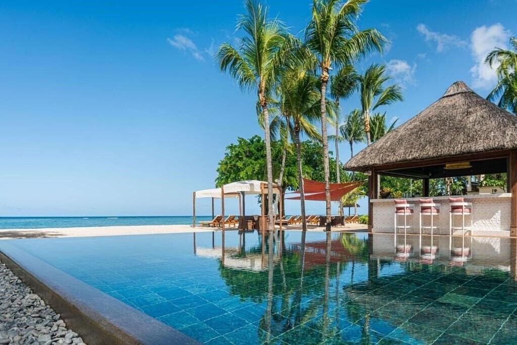 Отель Hilton Mauritius Resort & SPA 5*