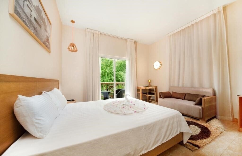 Фото Le Palmiste 3*
