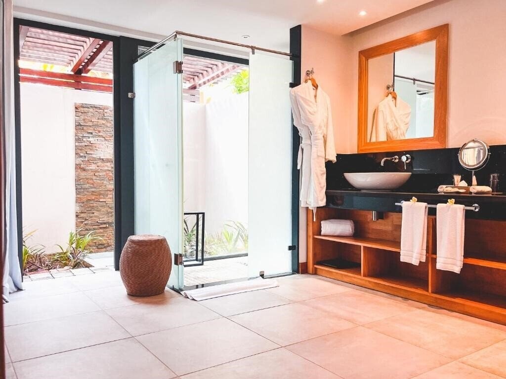 Фотография Wonders Beach Boutique Hotel 5*