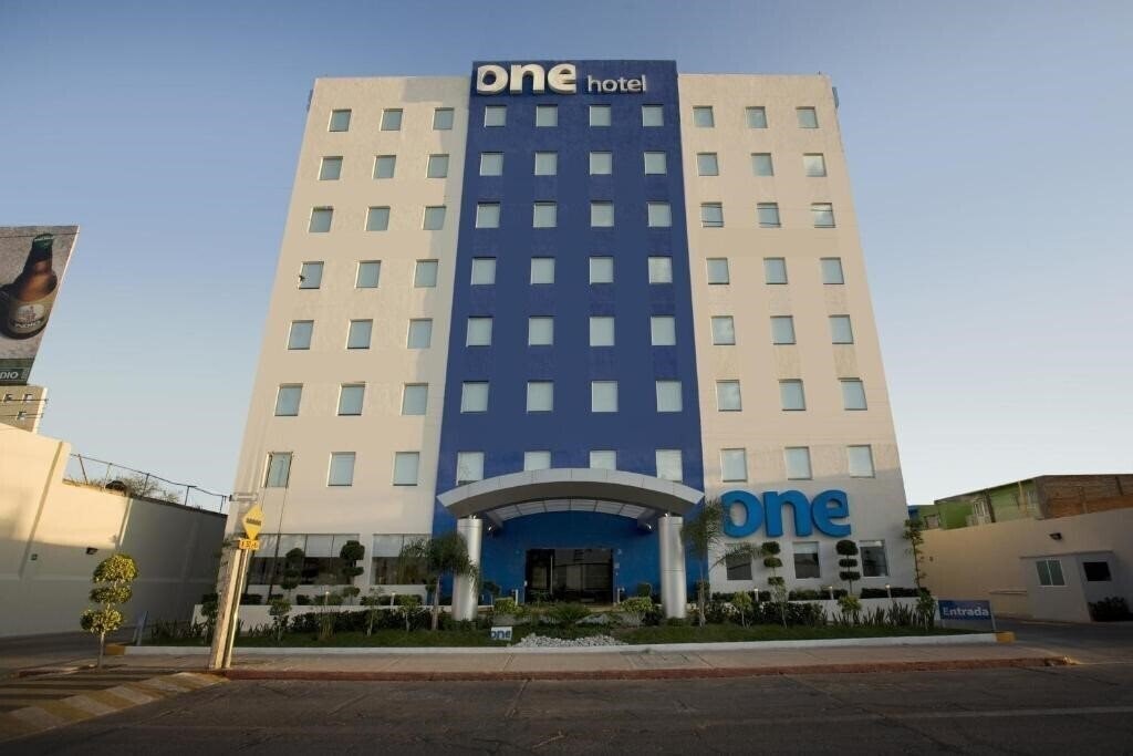 Фотография One Aguascalientes San Marcos 3*
